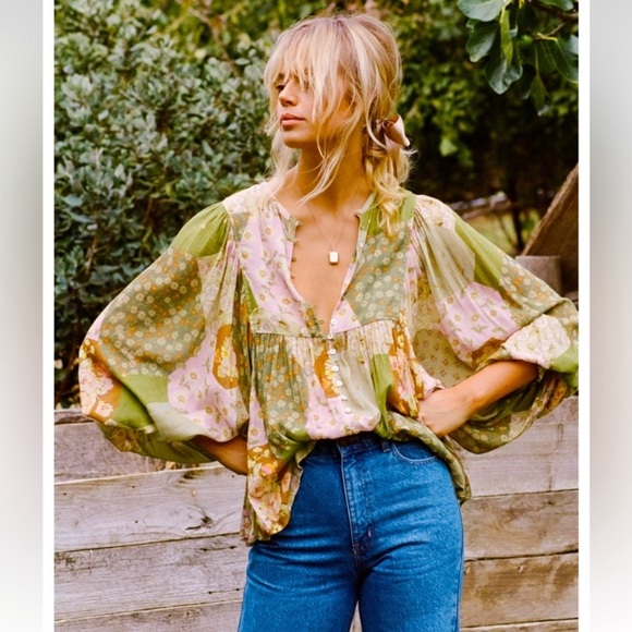 Spell & The Gypsy Collective Freda Blouse 💗💚 - Picture 1 of 6